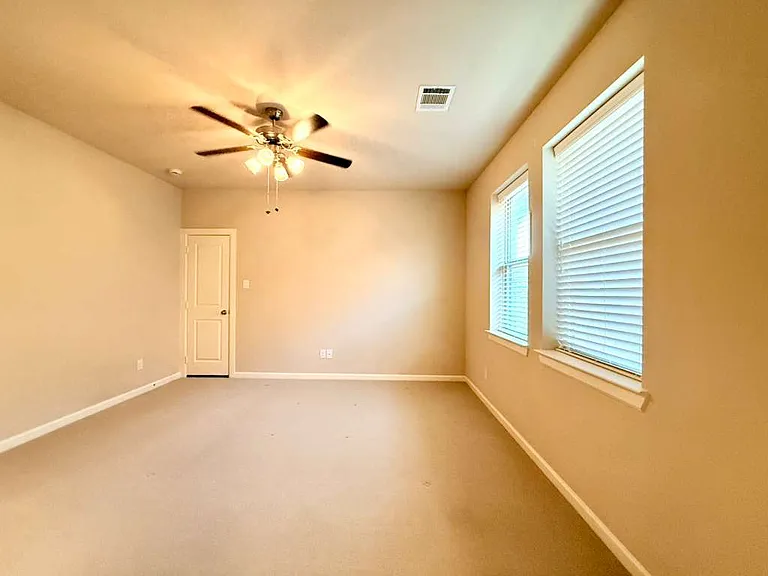 6704 Castillo St — Photo 37