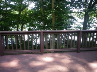 187 Walmsley Ln, Saunderstown, RI 02874