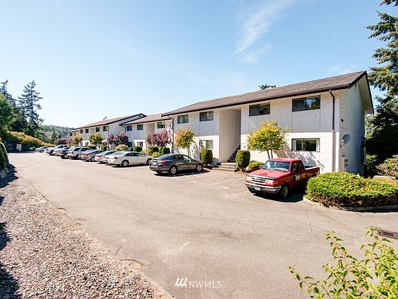 4th image of 130 N Camano Drive #9