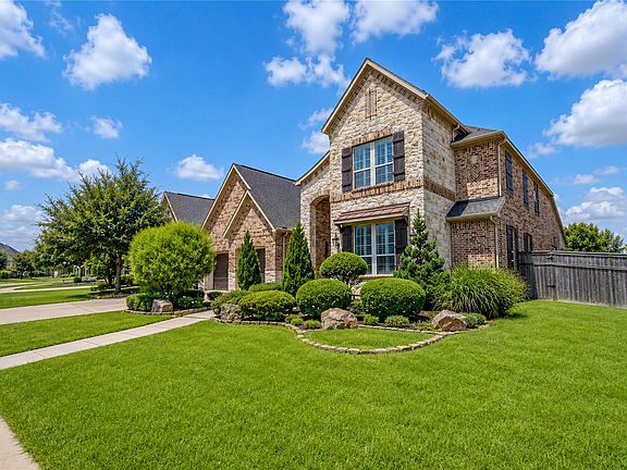 2nd image of 28214 Evergreen Cove Ln