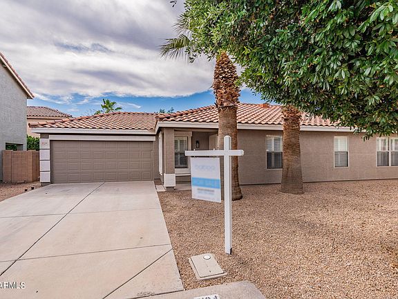 2nd image of 2134 E SPRUCE Drive