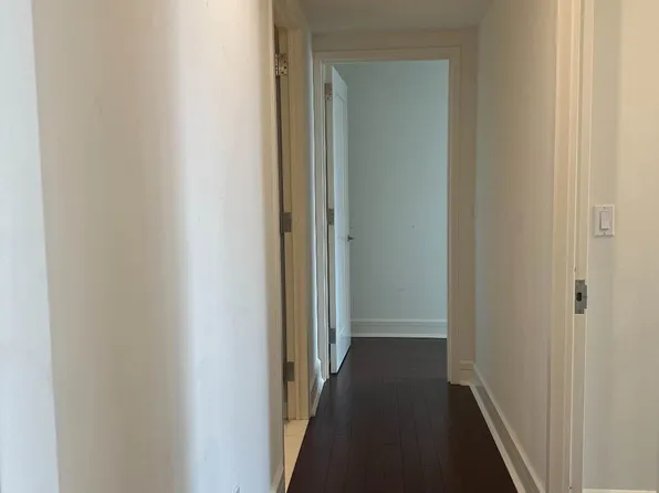 60 Riverside Boulevard image 6 of 27