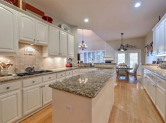2nd image of 3105 Prestonwood Dr
