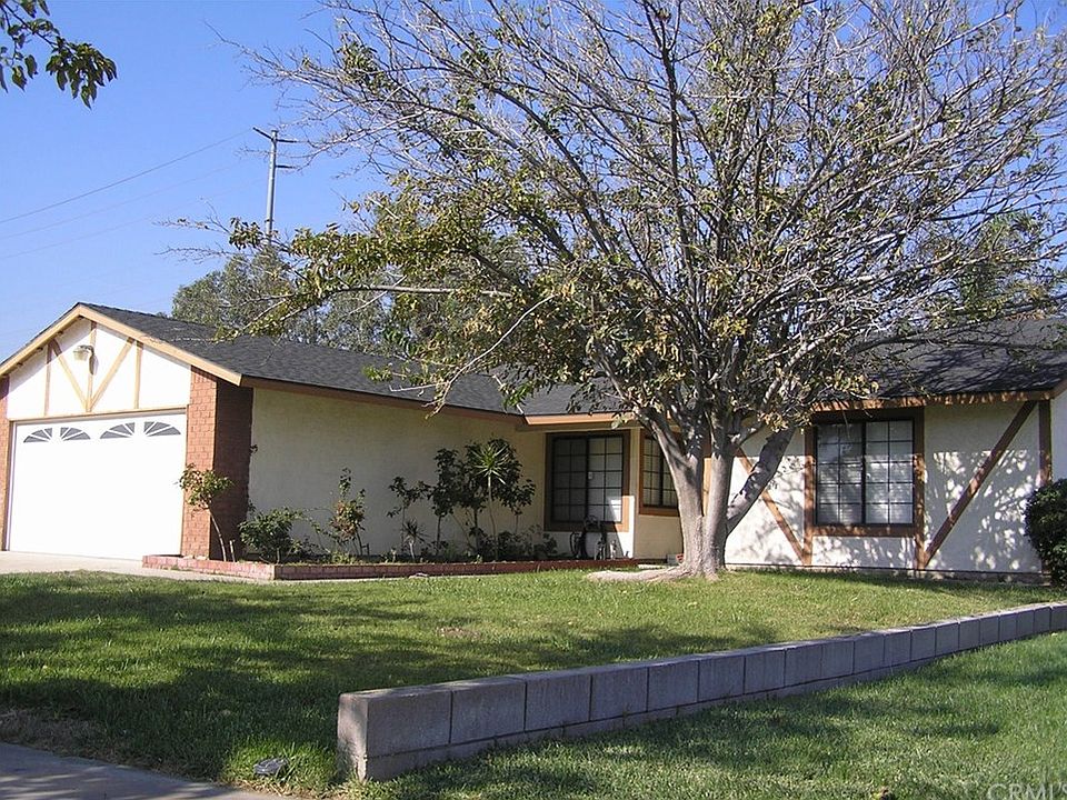 1st image of 15661 Mesa Dr