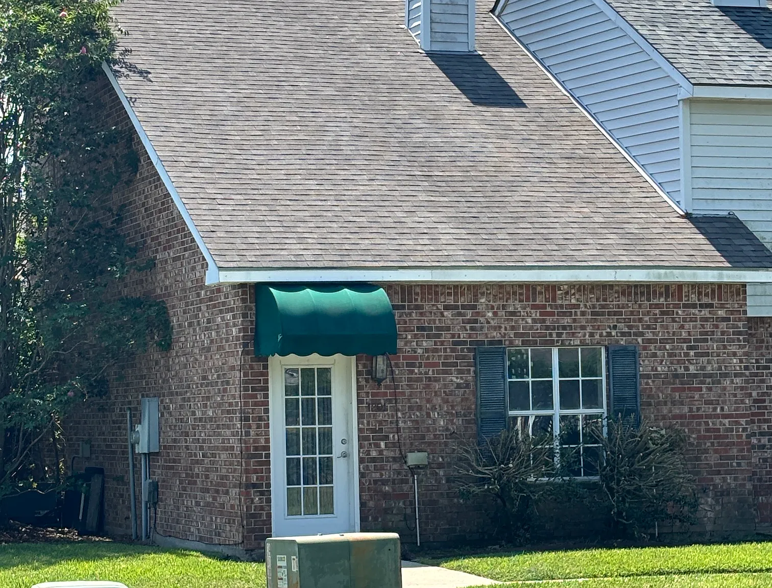 3 bed, $1,600 — Photo 1