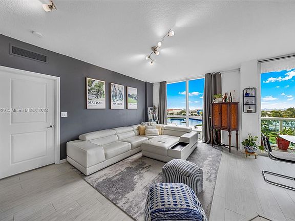 3rd image of 7910 Harbor Island Dr APT 611