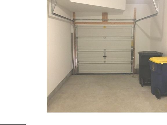 4th image of 130 Nob Hill Rd