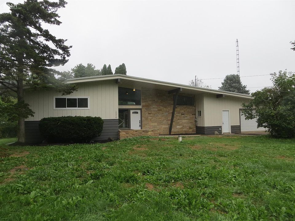 1st image of 10398 Leann Dr