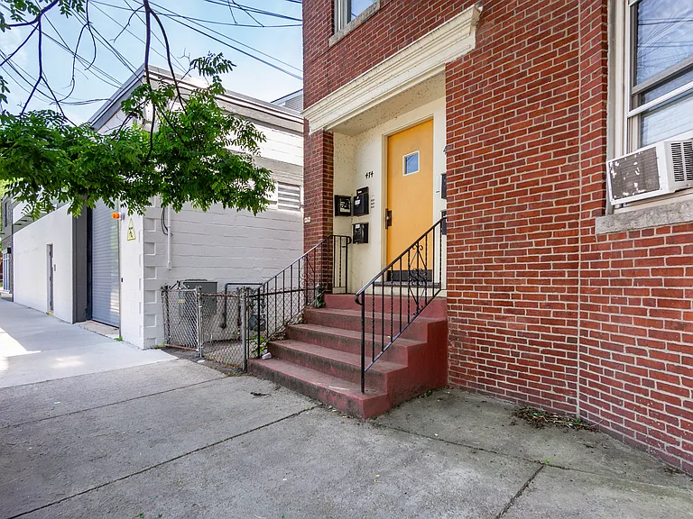474 Windsor St #2F — Photo 17