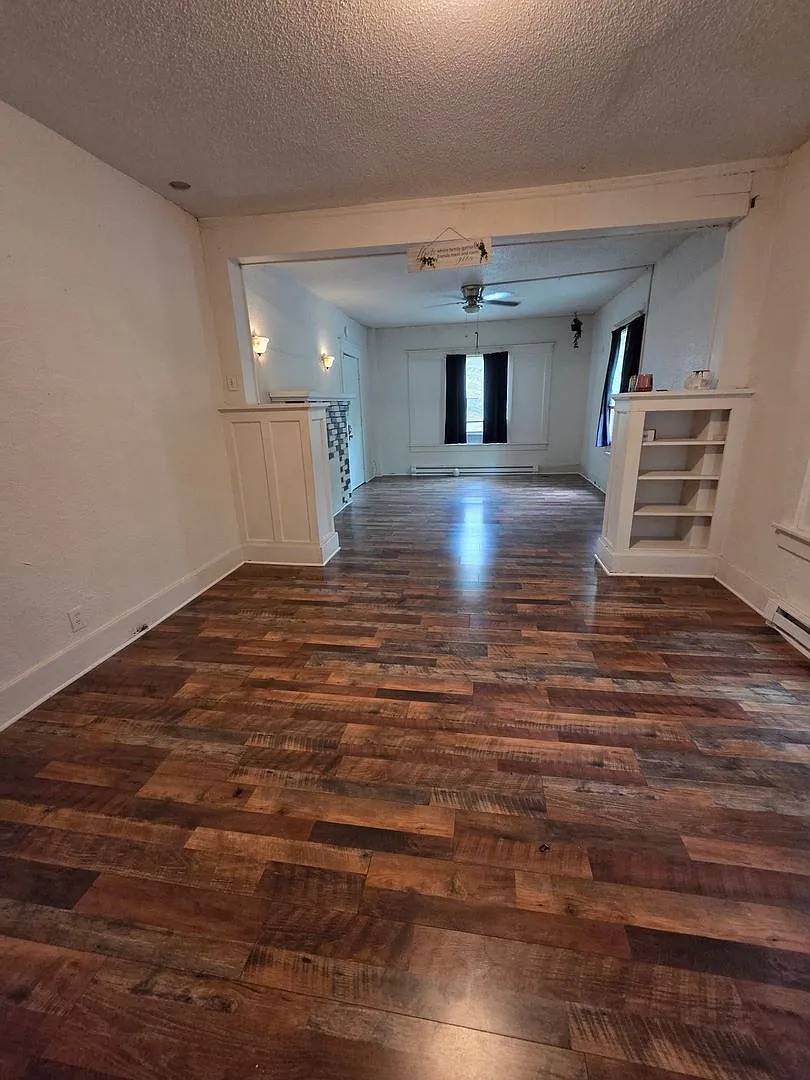 112 E Britain Ave — Photo 3