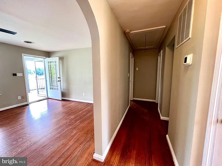 504 Walnut Dr — Photo 18