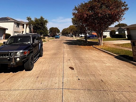 5th image of 1007 Mazourka Dr