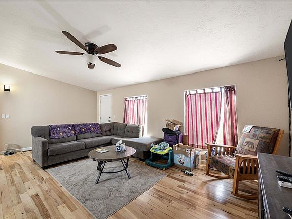 5th image of 9138 W Yellowstone Ave