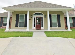 109 Shirley St, Belle Chasse, LA 70037