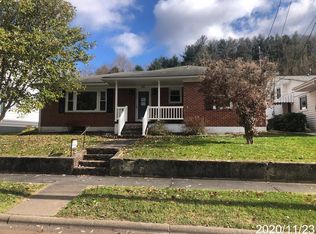 503 Miller Ave, Hinton, WV 25951