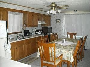 3rd image of 3989 Oak St