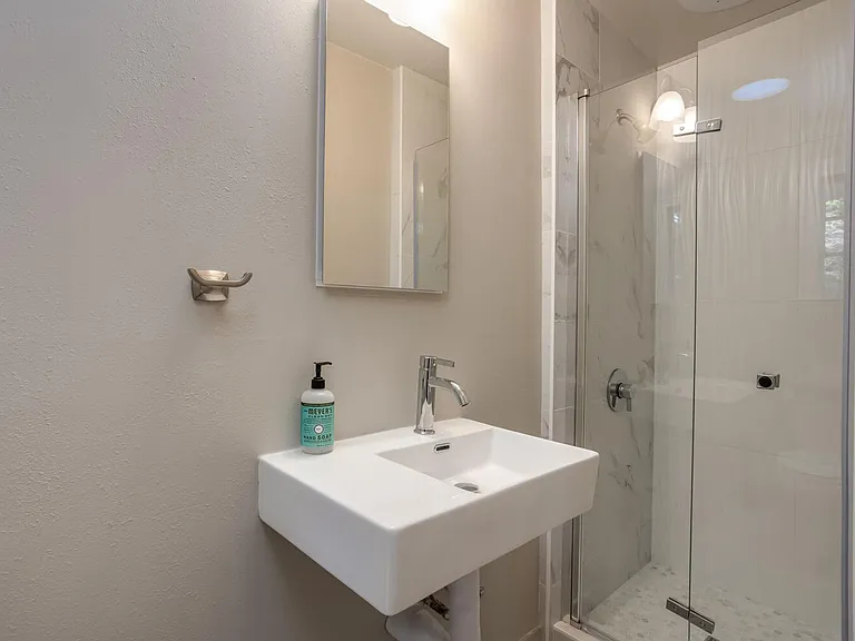 15766 Highland Dr — Photo 14