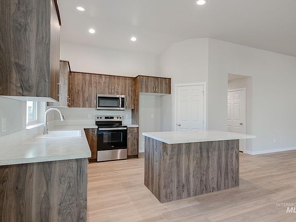 6th image of this home