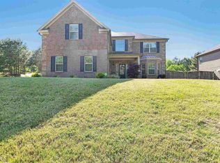 7853 Heathmore Dr, Fairburn, GA 30213