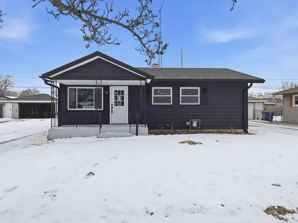 1726 85th STREET, Kenosha, WI 53143