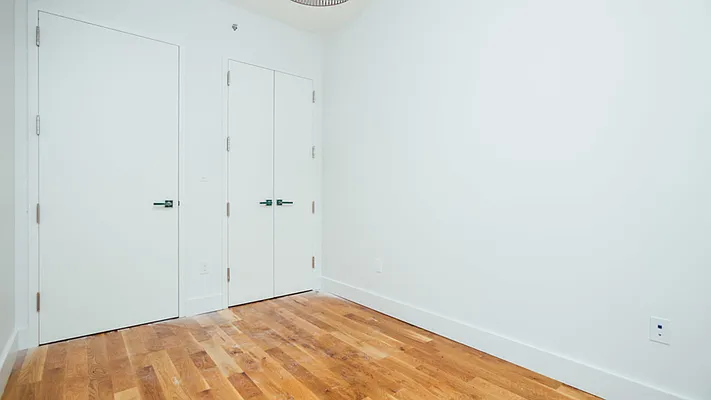 Rented by Nooklyn NYC LLC | media 43