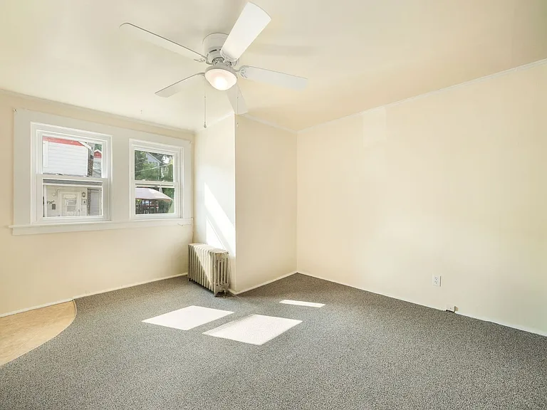 44 Center St — Photo 17