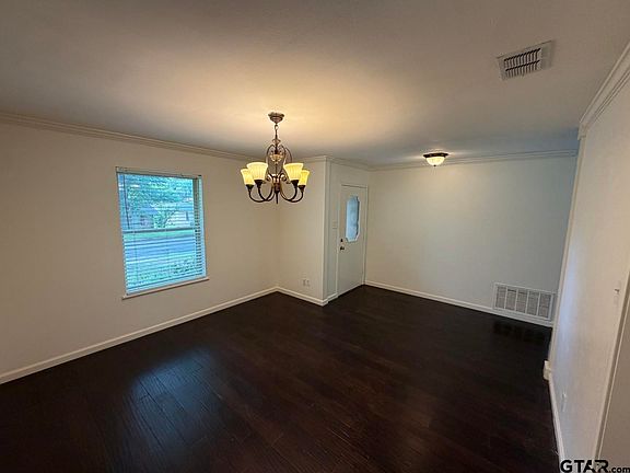 5th image of 3424 Glendale Dr