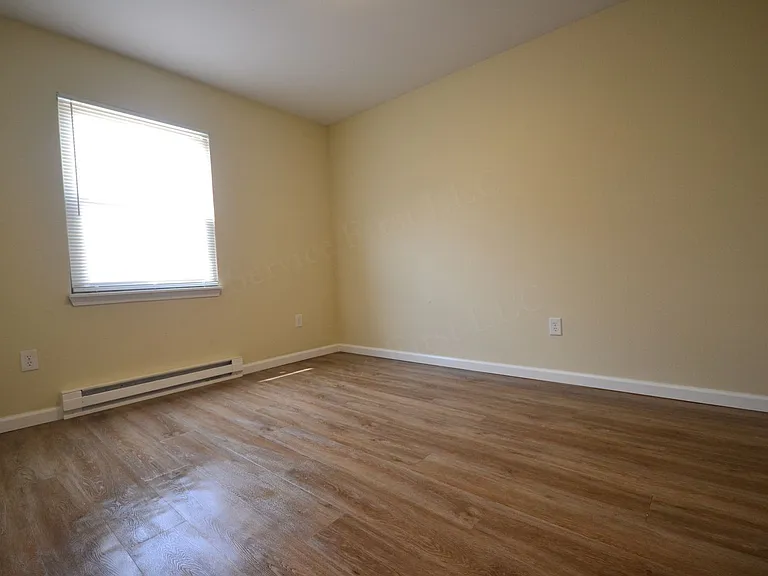 511 Church St — Photo 10