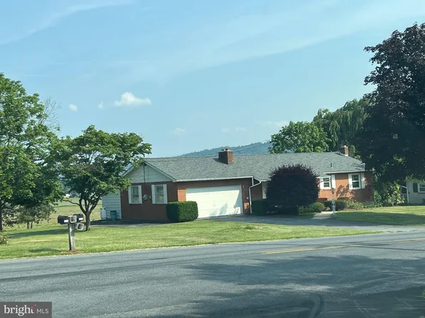 367 N Church St, Robesonia, PA 19551