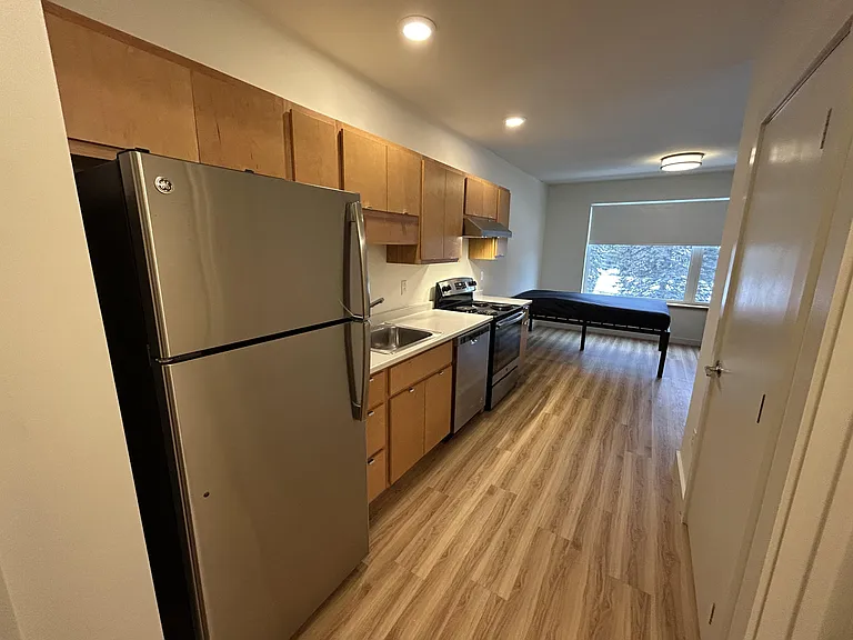 South End Apartments — Photo 18
