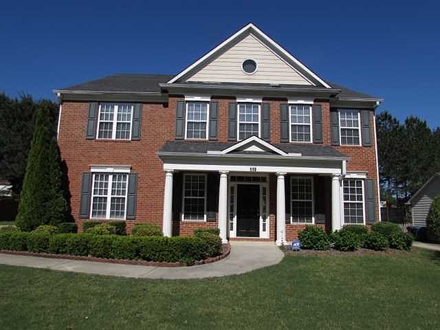 1st image of 110 Village Green Cir #0
