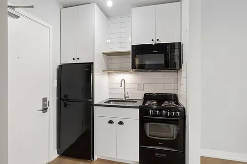 Floor plan 303