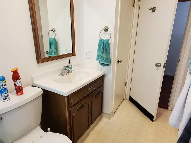 619 Amherst Dr — Photo 13