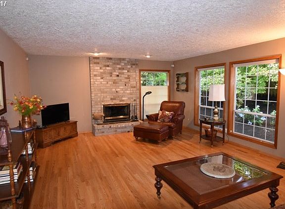 5th image of 3601 SE 167th Ct