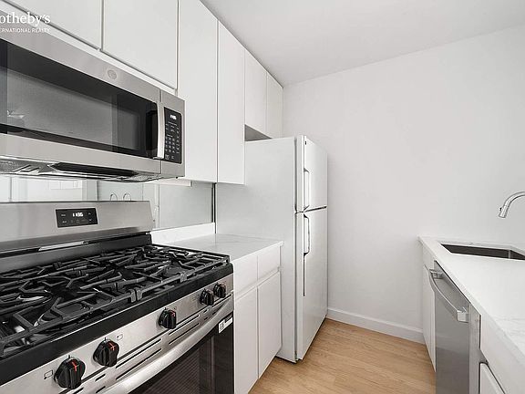 5th image of 270 W 17th St APT 6I