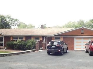 82 Forest St, Saugus, MA 01906