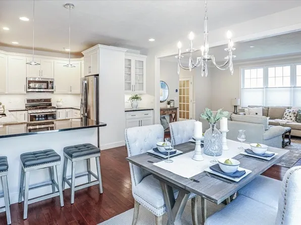70 Oxbow Rd #70, Framingham, MA 01701