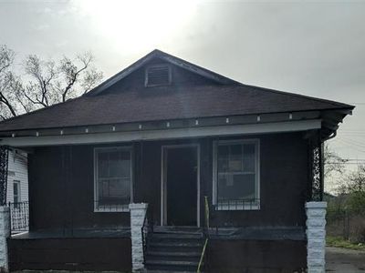 704 N 37th St, East Saint Louis, IL, 62205