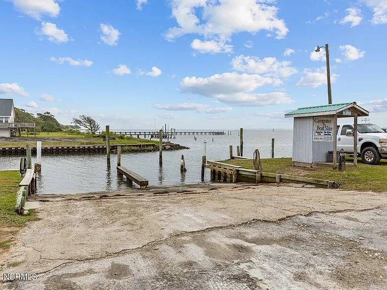 221 Salty Shores Rd — Photo 49