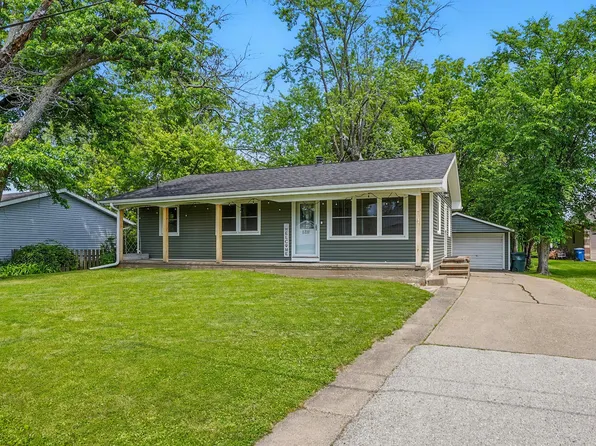 1711 Foster St, Muscatine, IA 52761
