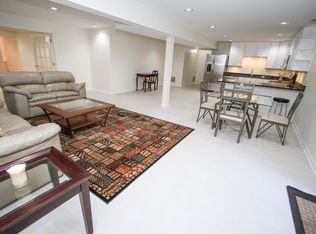 43252 Golf View Dr #BASEMENT, Chantilly, VA 20152