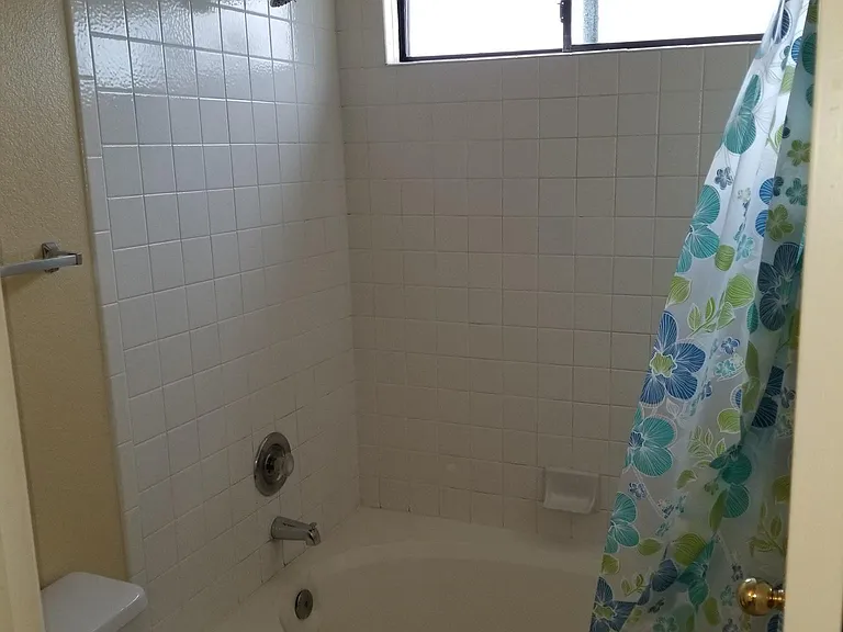 1902 N Barkley #9 — Photo 14