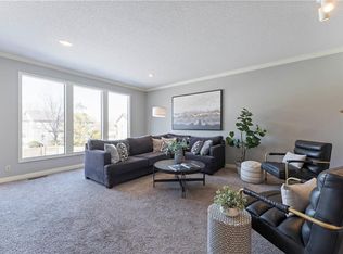 5104 W 157th St, Overland Park, KS 66224