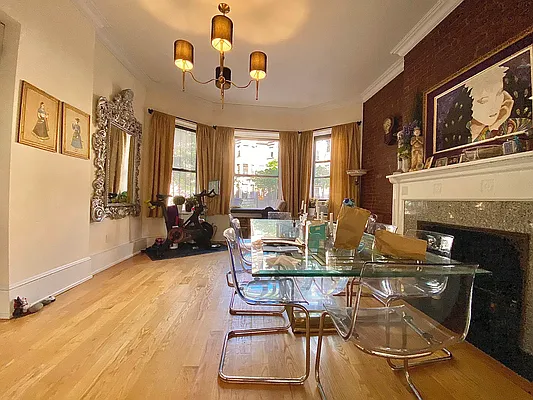 Rented by Oxford Property Group | media 4