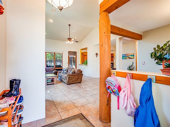 5th image of 291 Bryce Ave
