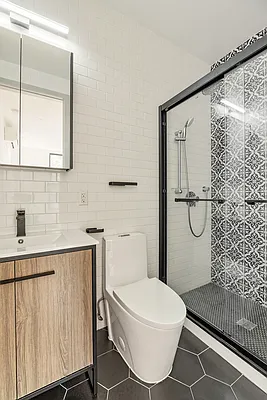 Bathroom, photo 2