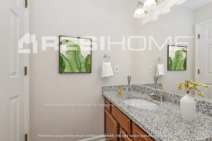 665 Roxanne Dr — Photo 10