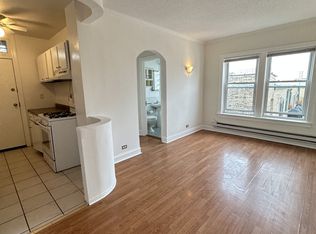 844 W Ainslie St, Chicago, IL 60640