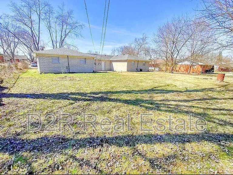 7819 Southfield Dr — Photo 4