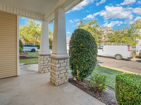 4th image of 1527 Lincoya Bay Dr